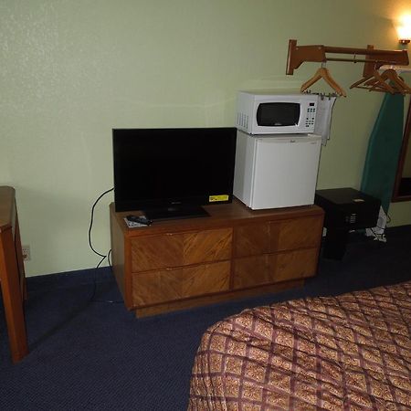 Travelodge - Cincinnati Sharonville Δωμάτιο φωτογραφία