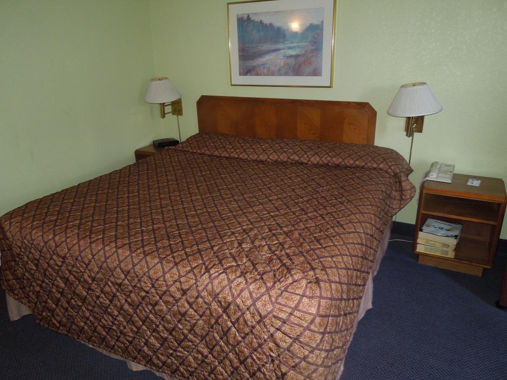 Travelodge - Cincinnati Sharonville Δωμάτιο φωτογραφία