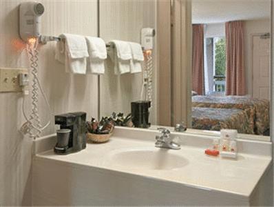 Travelodge - Cincinnati Sharonville Δωμάτιο φωτογραφία